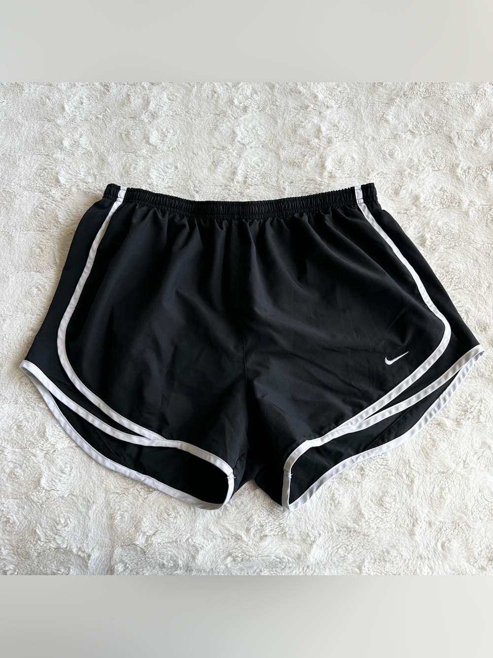 Nike Tempo Shorts Womens Large 3” Black White Drawstring Athletic Running Gym